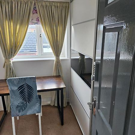 Queens Rooms, A Perfect Stay, Next To Shopping Parks And Central Manchester Pokój zdjęcie