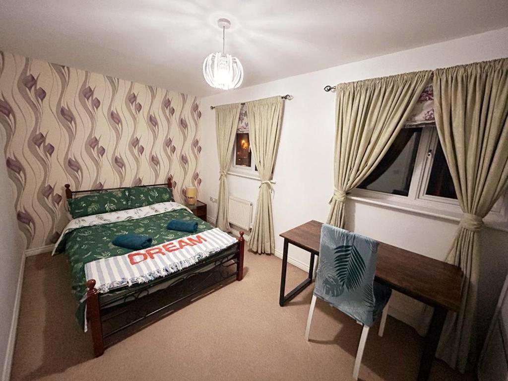 Queens Rooms, A Perfect Stay, Next To Shopping Parks And Central Manchester Zewnętrze zdjęcie